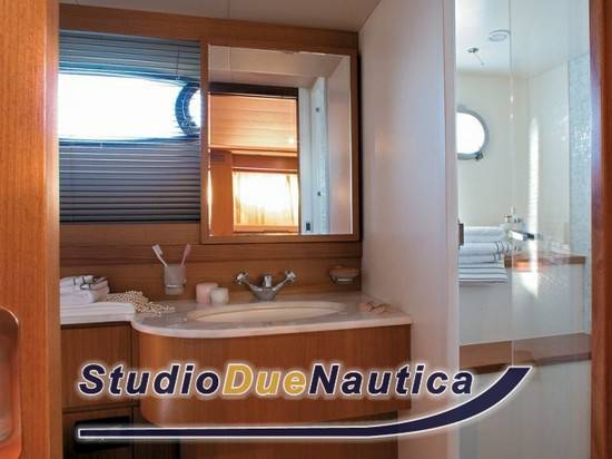 Ferretti 690 altura fly