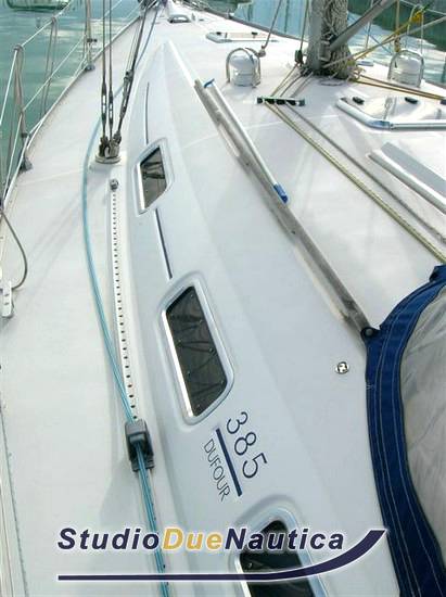 Dufour 385