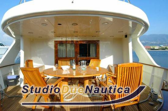 Benetti sail divion 105 navetta