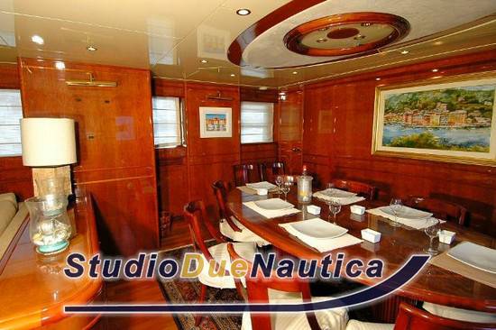 Benetti sail divion 105 navetta
