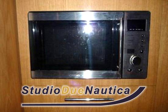 Sessa marine Oyster 42 open