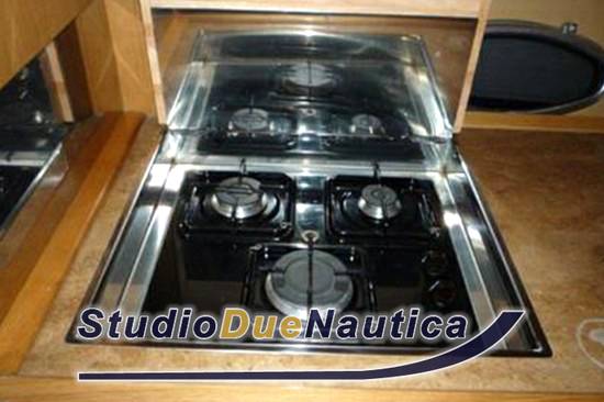 Sessa marine Oyster 42 open