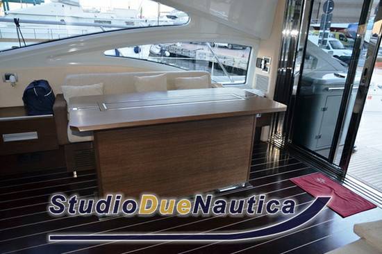 Azimut 68 s ht