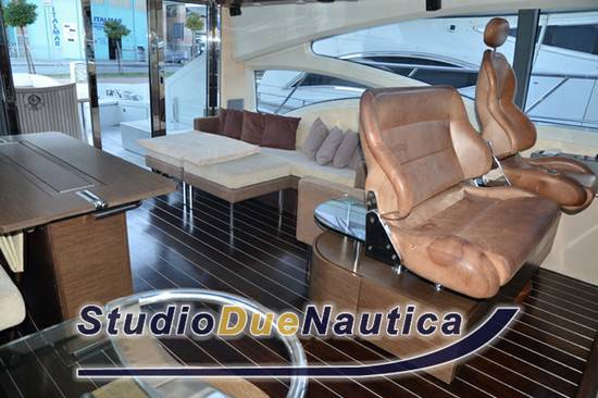 Azimut 68 s ht
