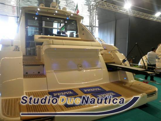 Airon marine 4100 t-top coupÃ¨ con vetrata