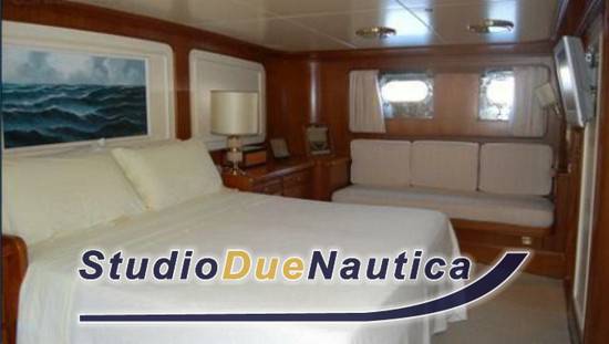 Hall russel & co Navetta 33.89 mt.