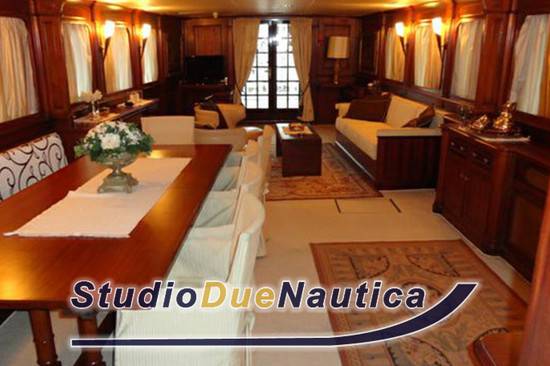 Benetti 33.70 navetta