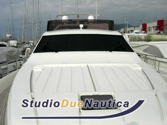 Ferretti 681 fly