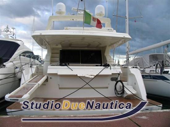 Ferretti 681 fly