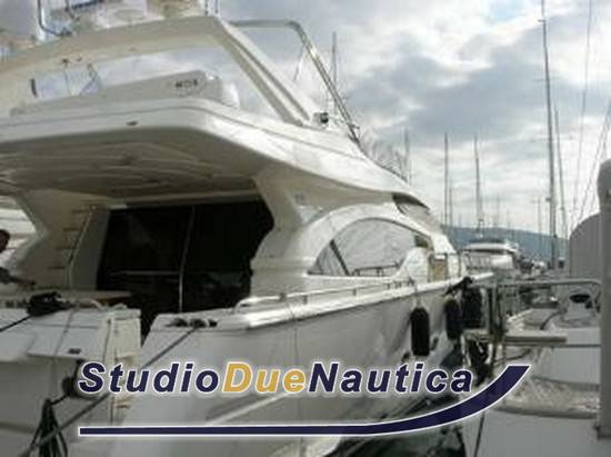 Ferretti 681 fly
