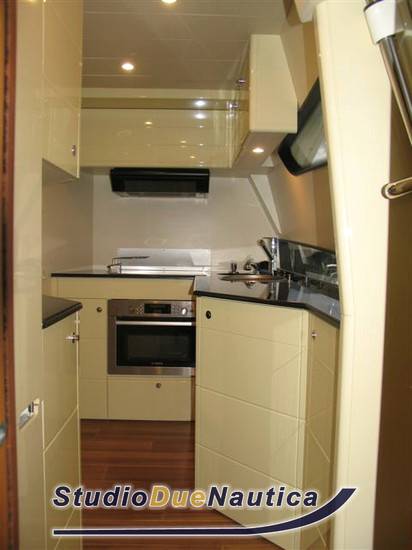 Ferretti 681 fly