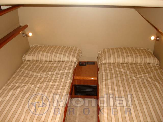 Ferretti 53