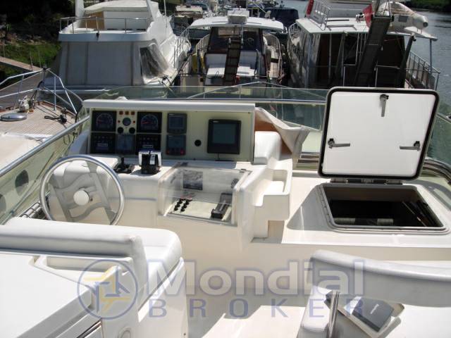 Ferretti 53