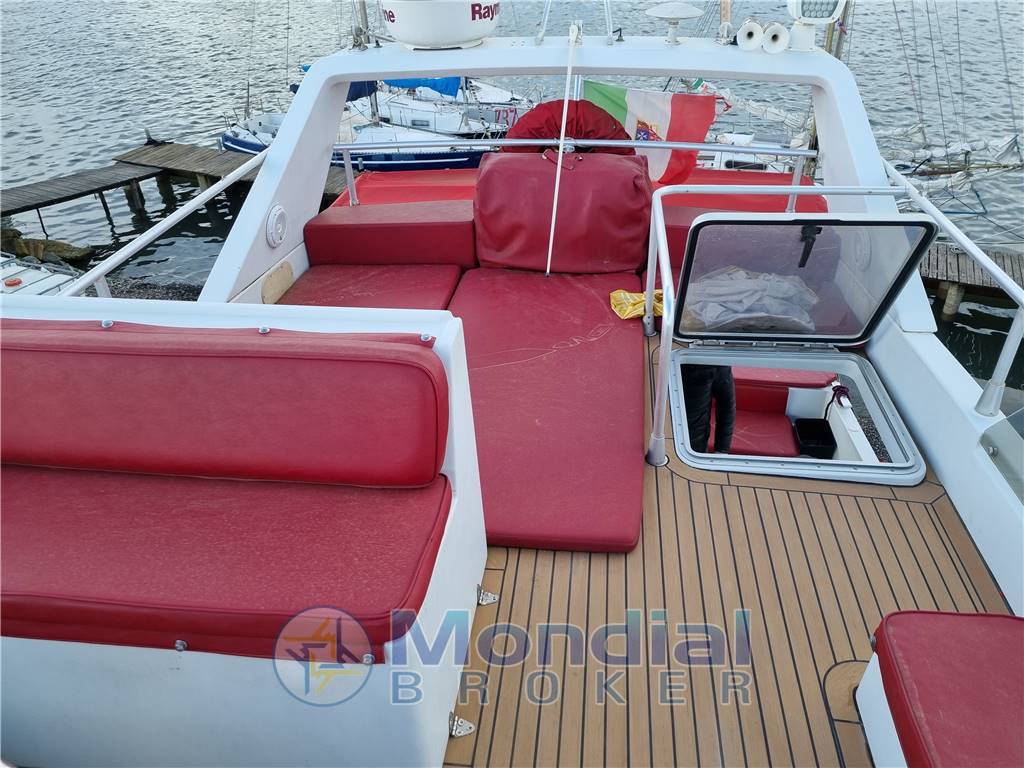 Ferretti 39 fly