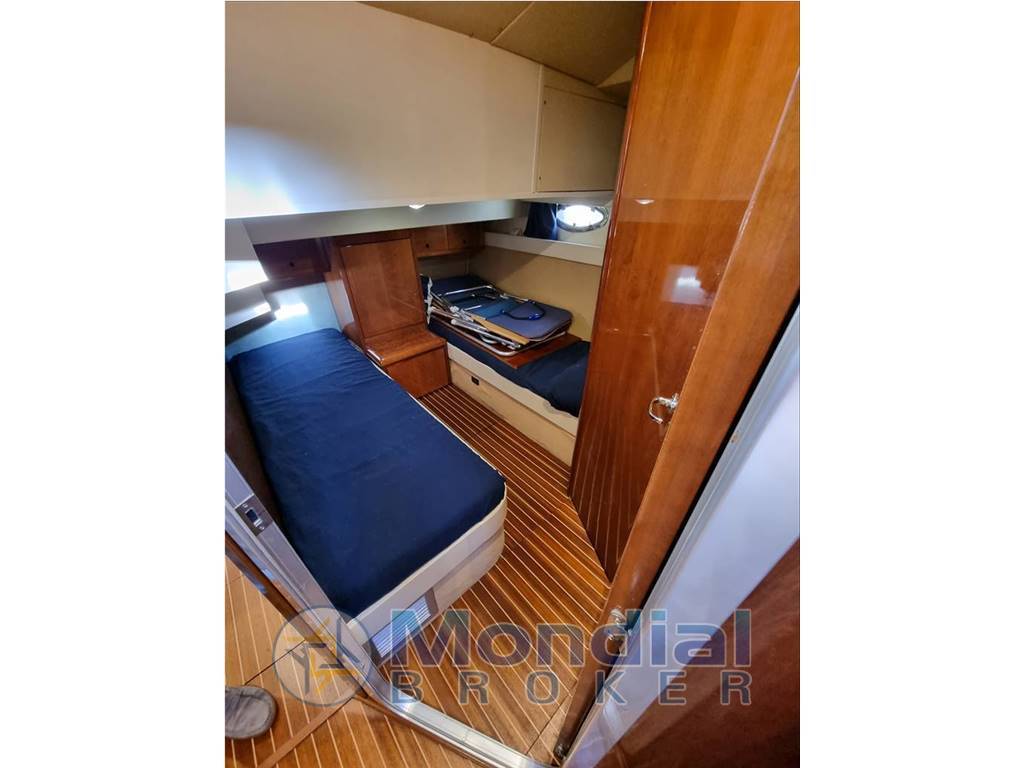 Azimut Az 37 fly