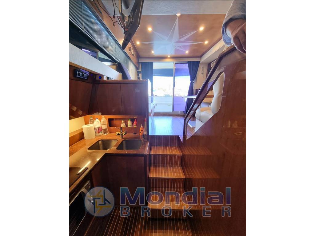 Azimut Az 37 fly