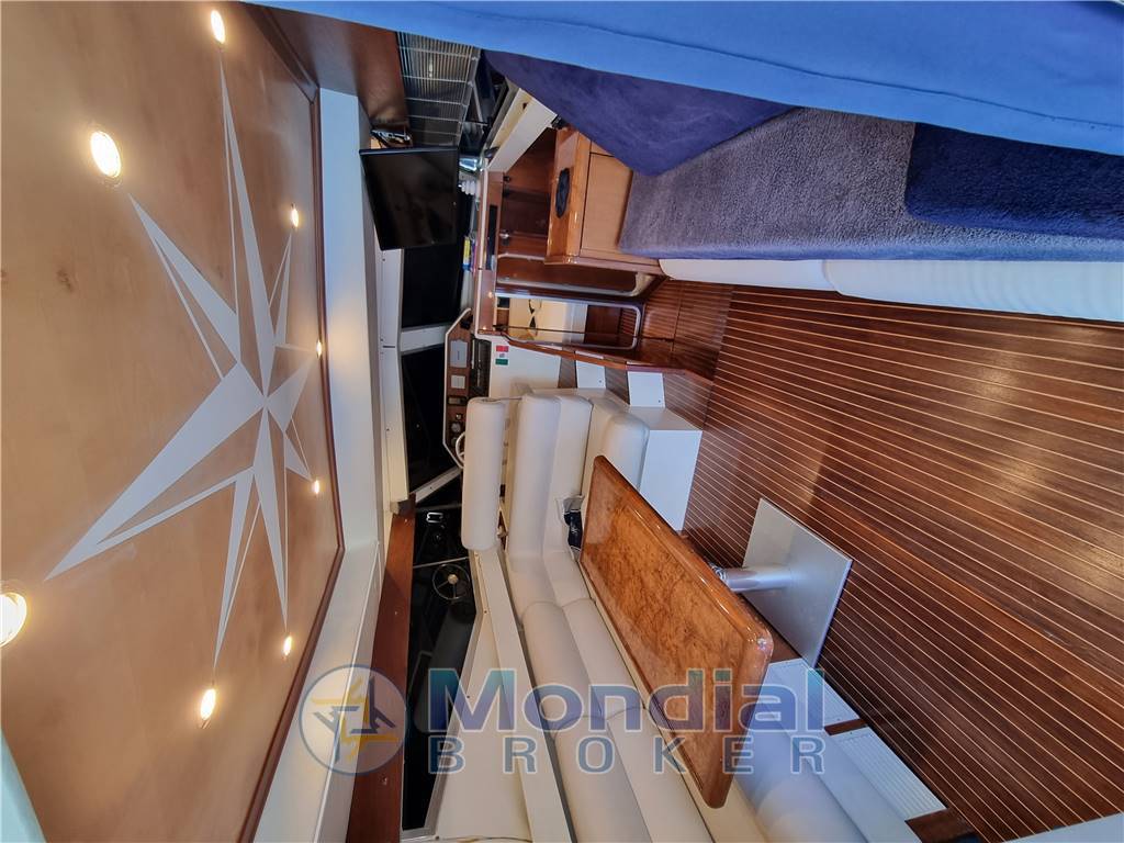 Azimut Az 37 fly