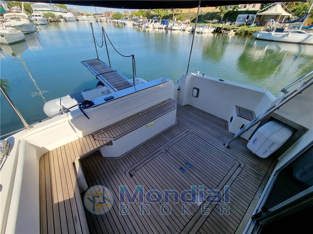Azimut Az 37 fly