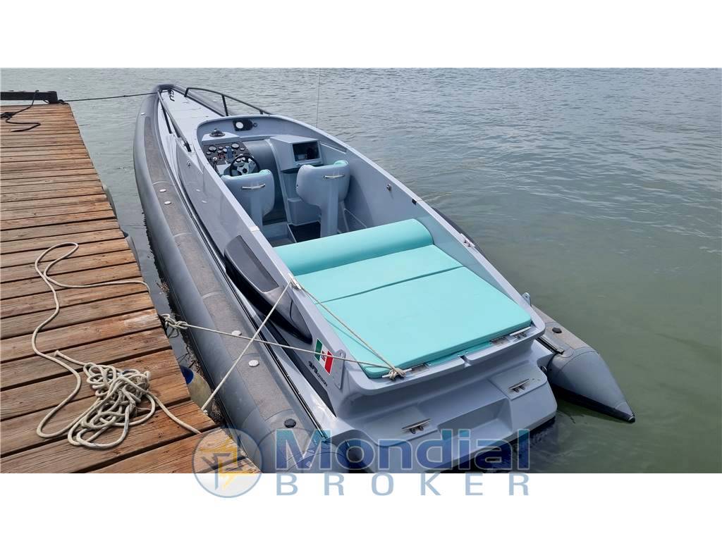Buzzi 31' open