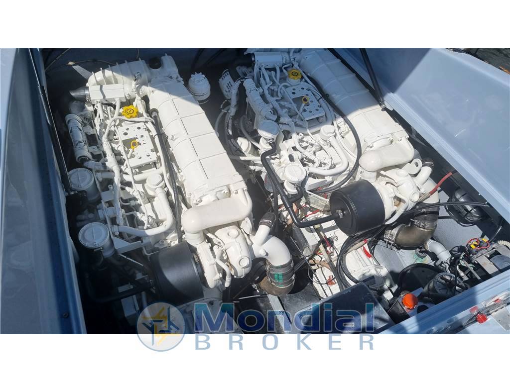 Buzzi 31' open