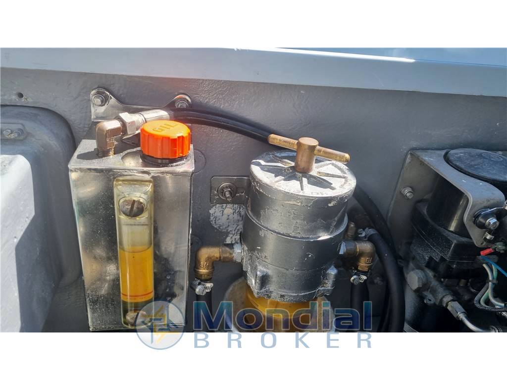 Buzzi 31' open
