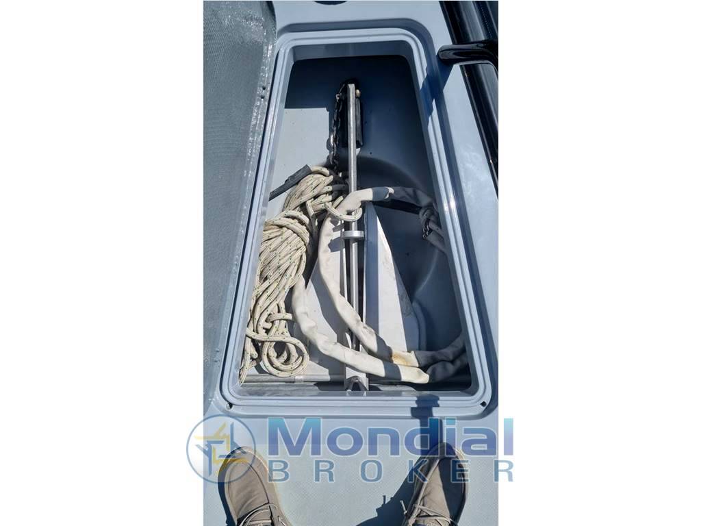 Buzzi 31' open