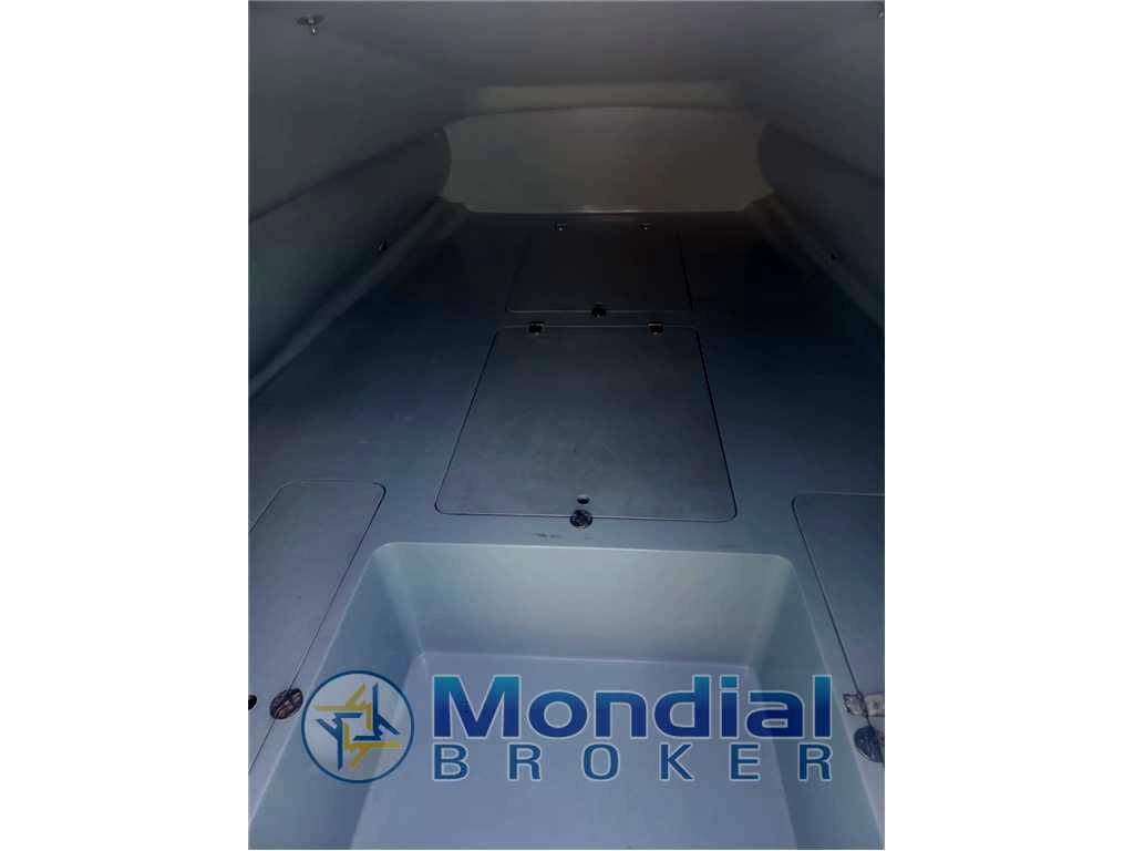 Buzzi 31' open