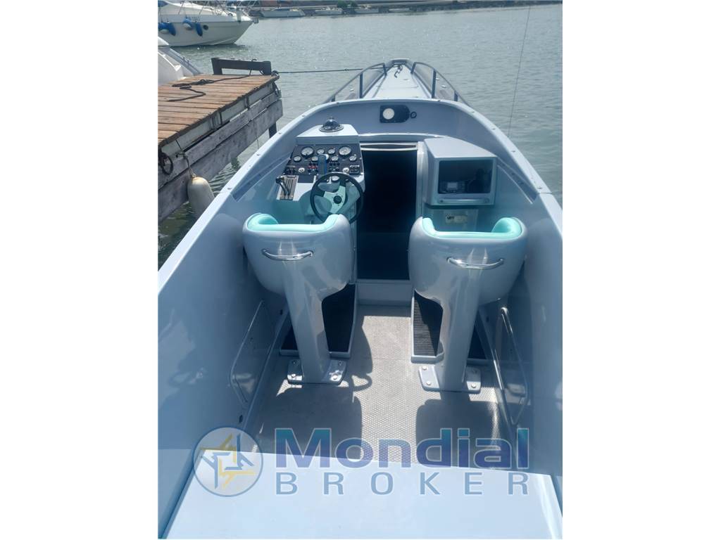 Buzzi 31' open