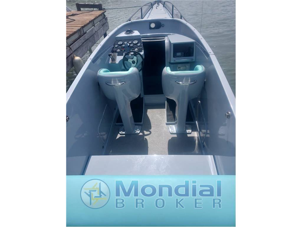 Buzzi 31' open