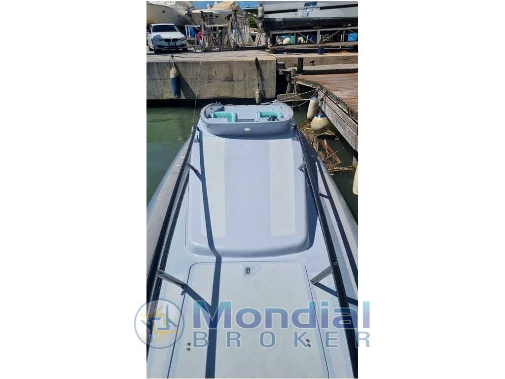 Buzzi 31' open