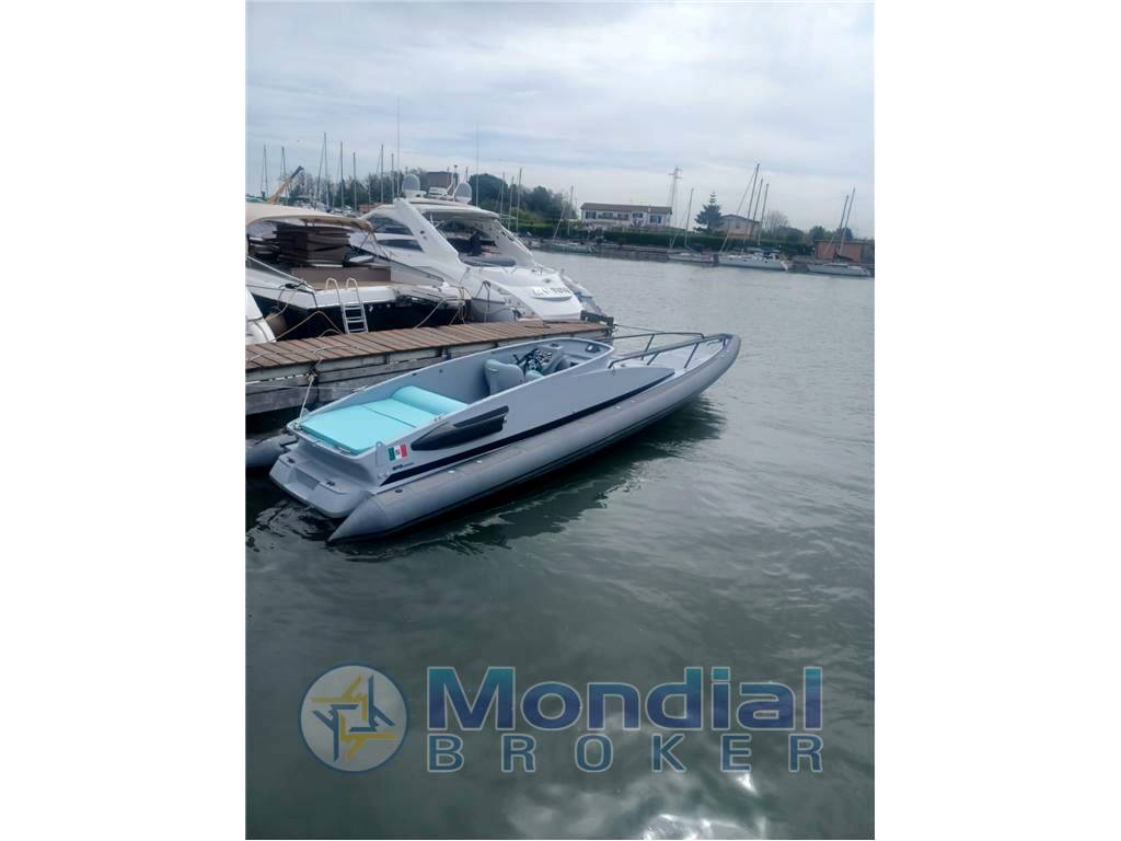 Buzzi 31' open