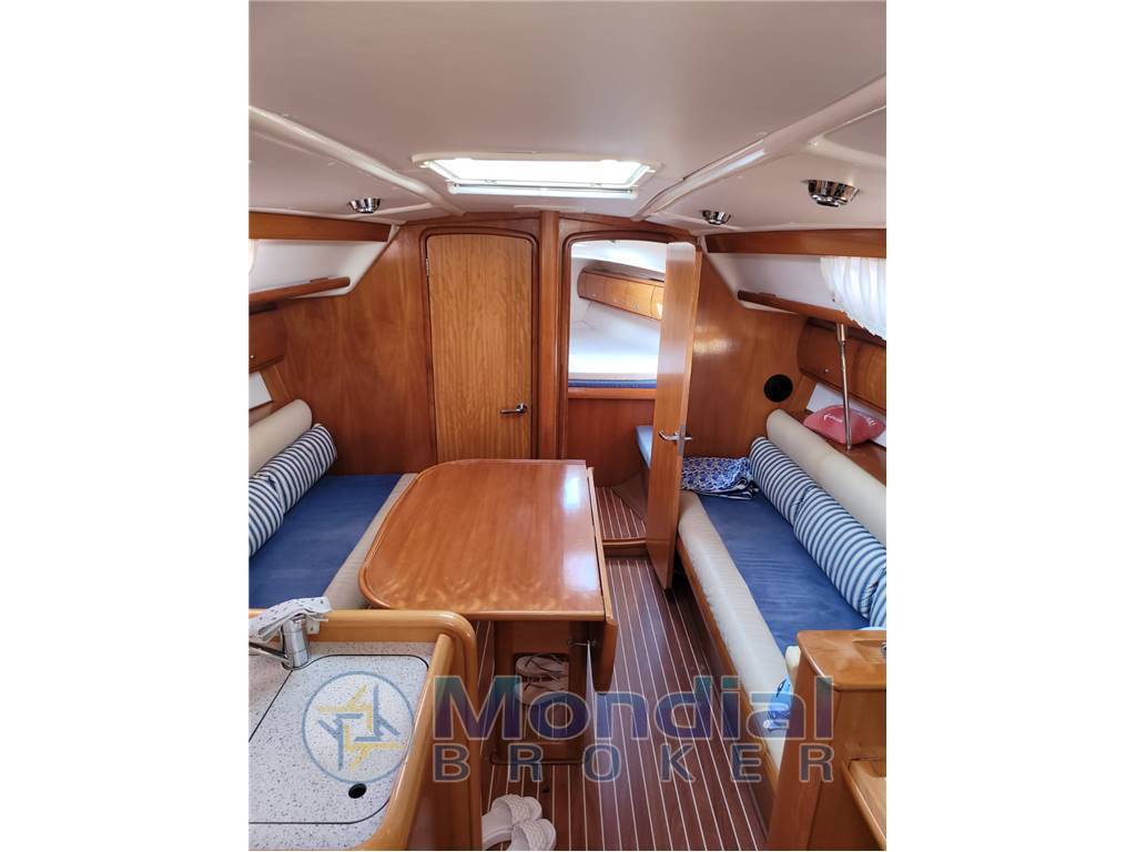 Bavaria 36 cruiser