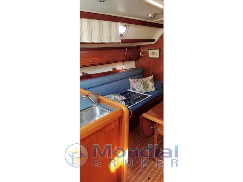 Bavaria 36 cruiser