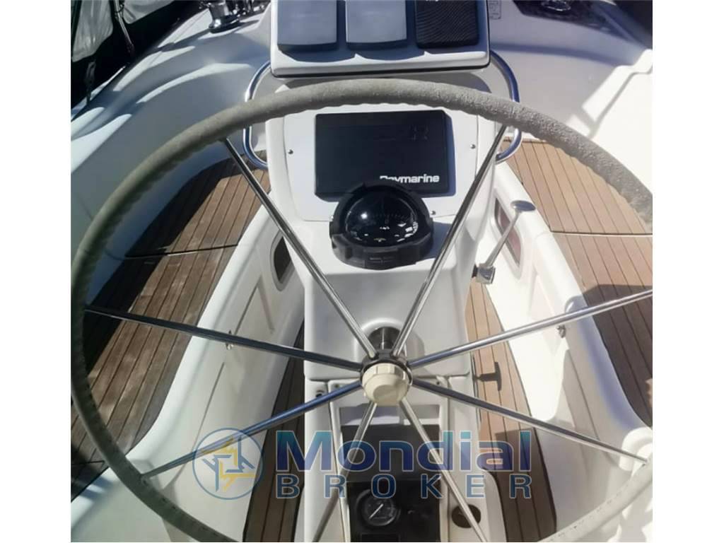 Bavaria 36 cruiser