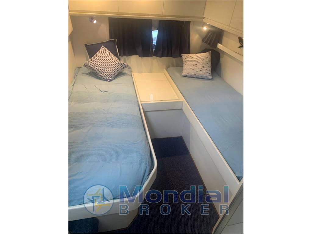 Pershing 40