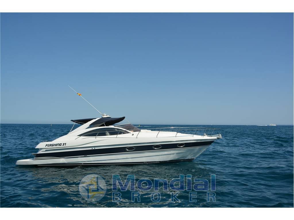 Cantieri vavali delladriatico Pershing 37