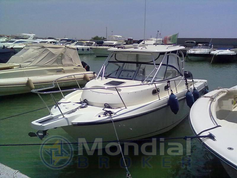 Boston whaler 305 conquest