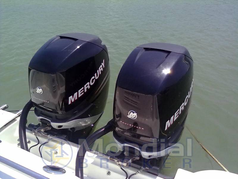 Boston whaler 305 conquest