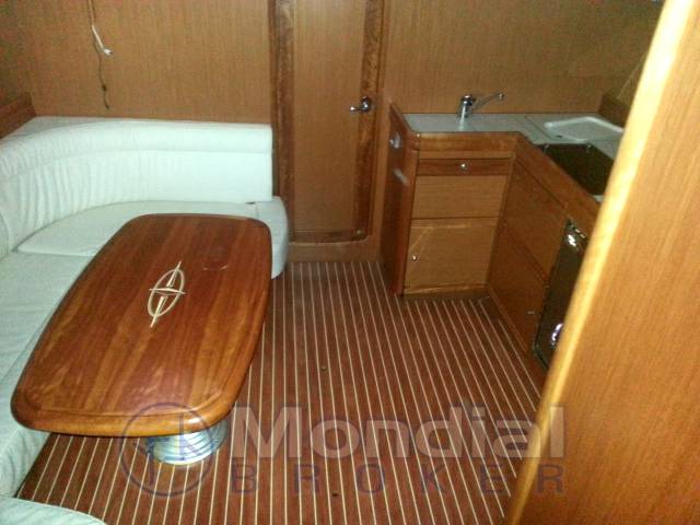 Bavaria 37 ht