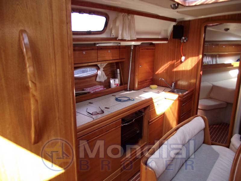 Bavaria 39