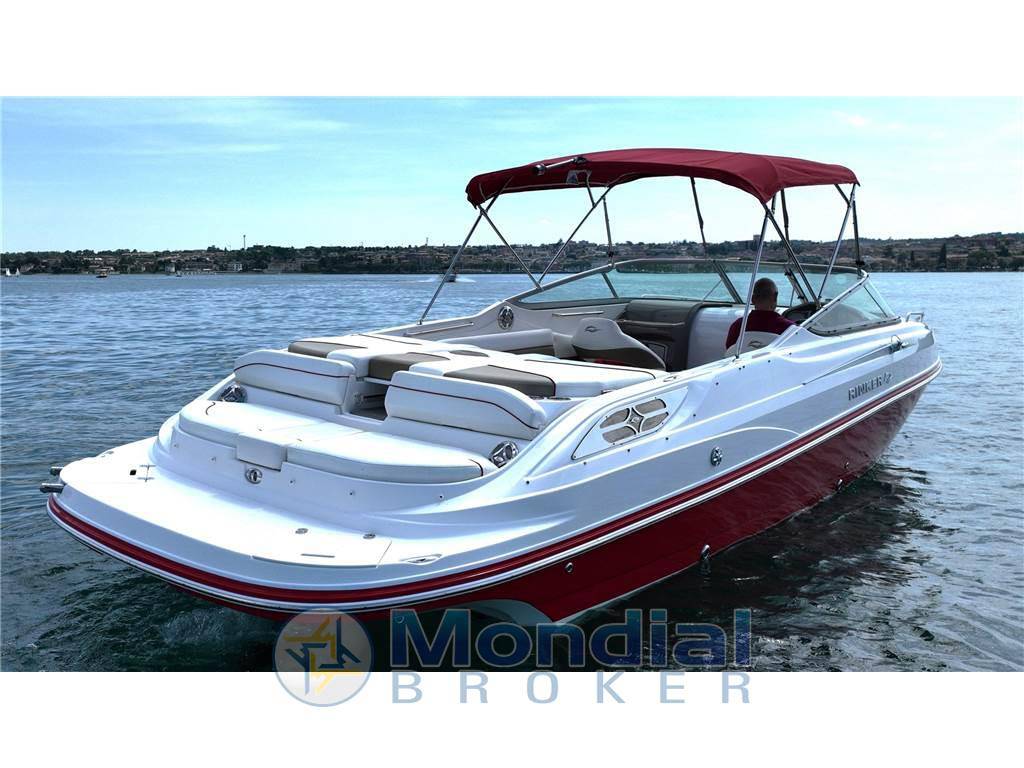 Rinker 276 cuddy cabin