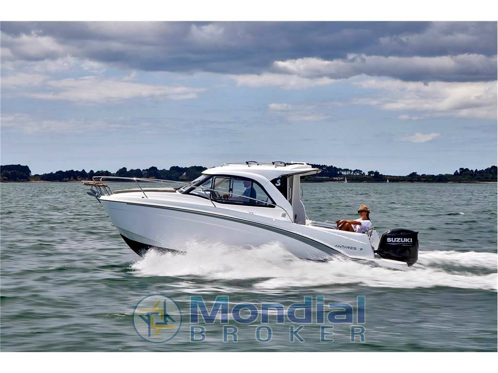 Beneteau Antares 7 v2