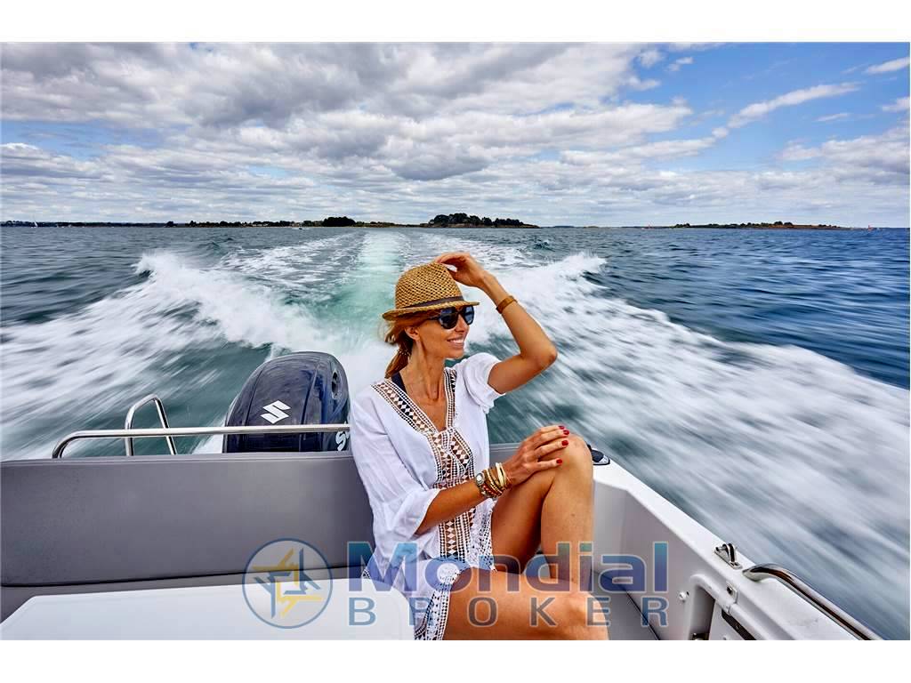Beneteau Antares 7 v2