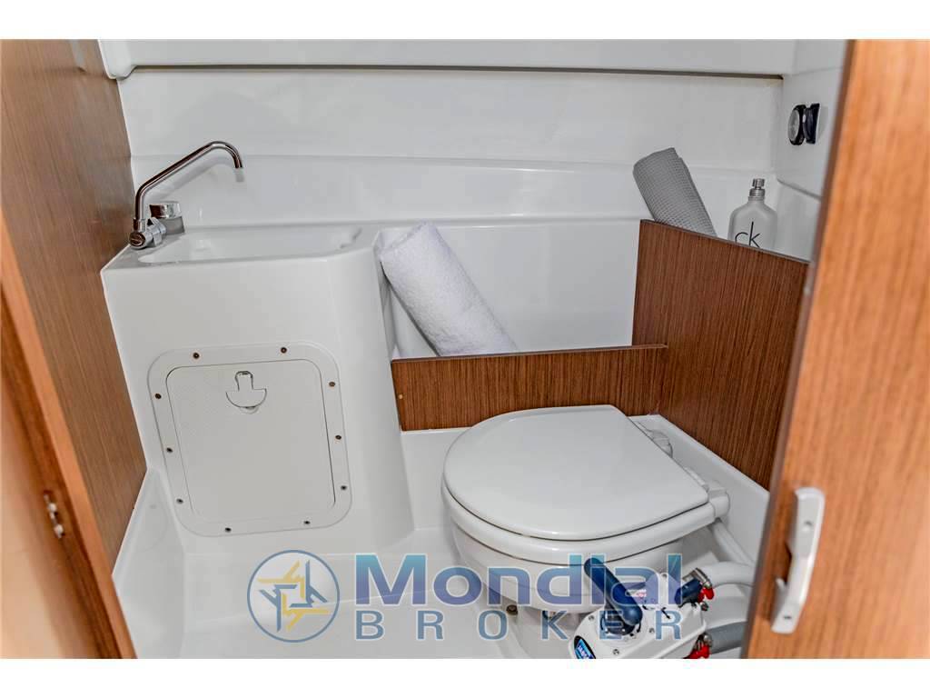 Beneteau Antares 7 v2