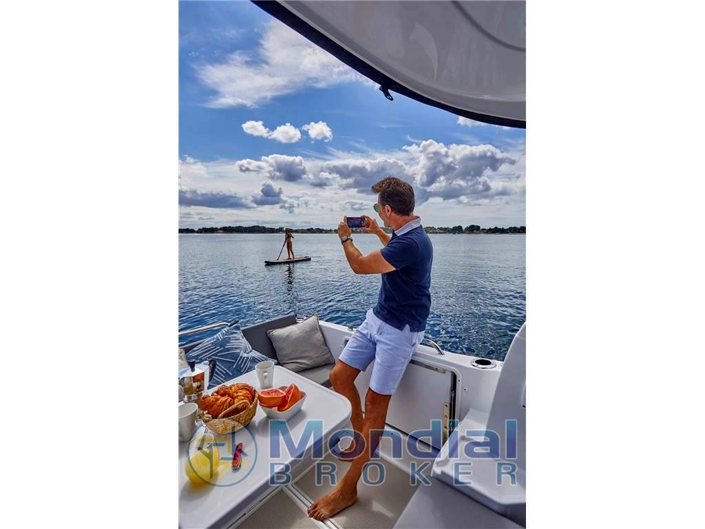 Beneteau Antares 7 v2