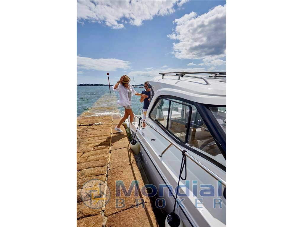 Beneteau Antares 7 v2