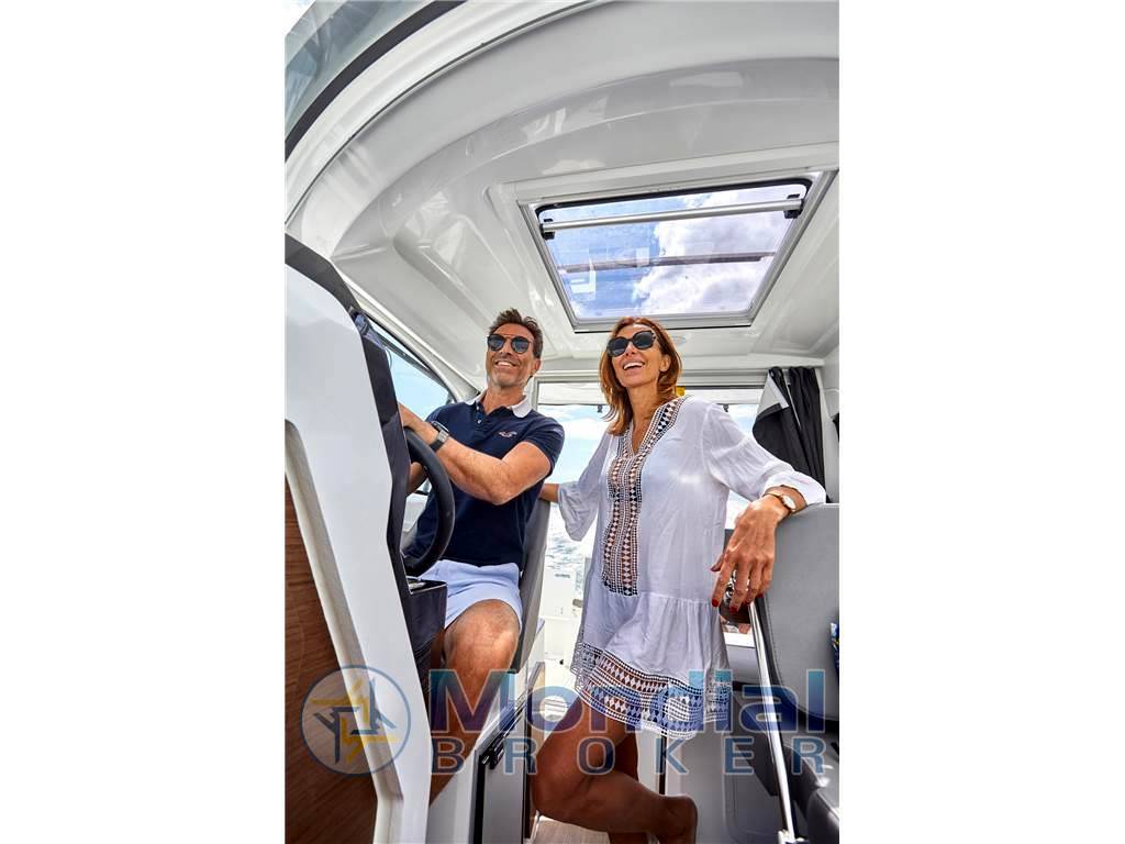 Beneteau Antares 7 v2