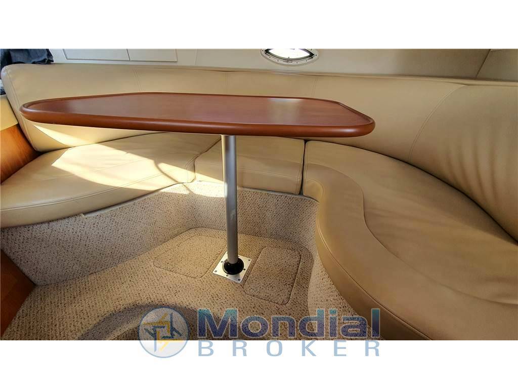 Bayliner 305