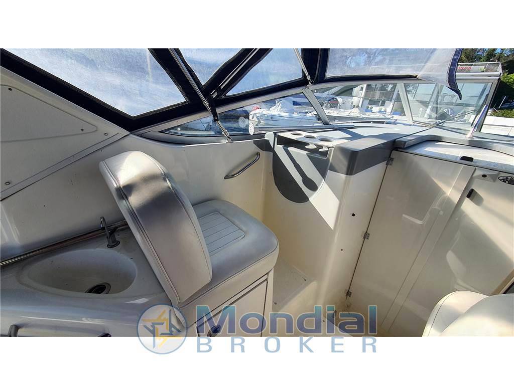 Bayliner 305