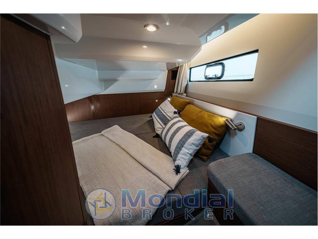 Beneteau Antares 9 v2